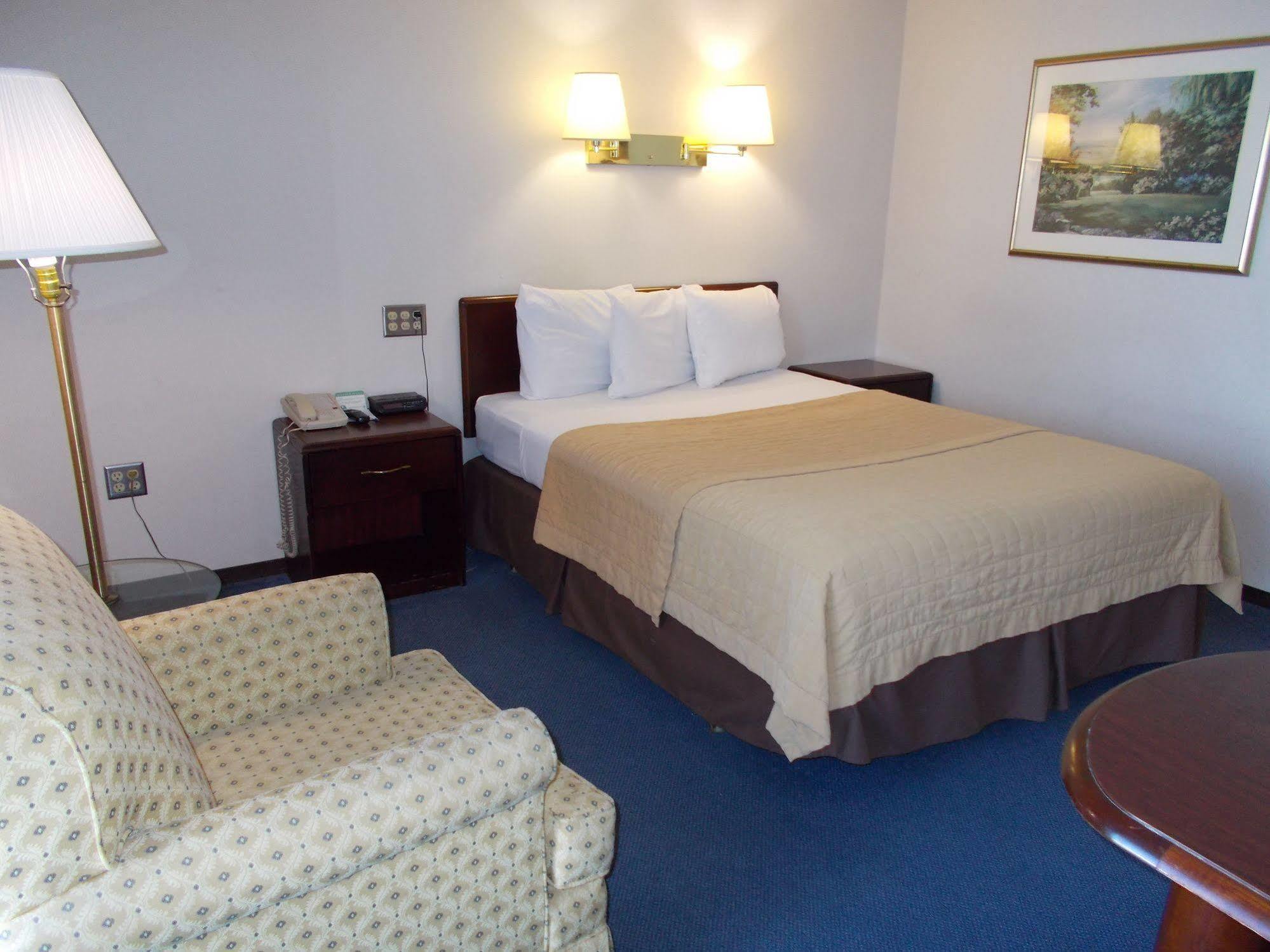 Americas Best Value Inn - Campus View Eau Claire Luaran gambar