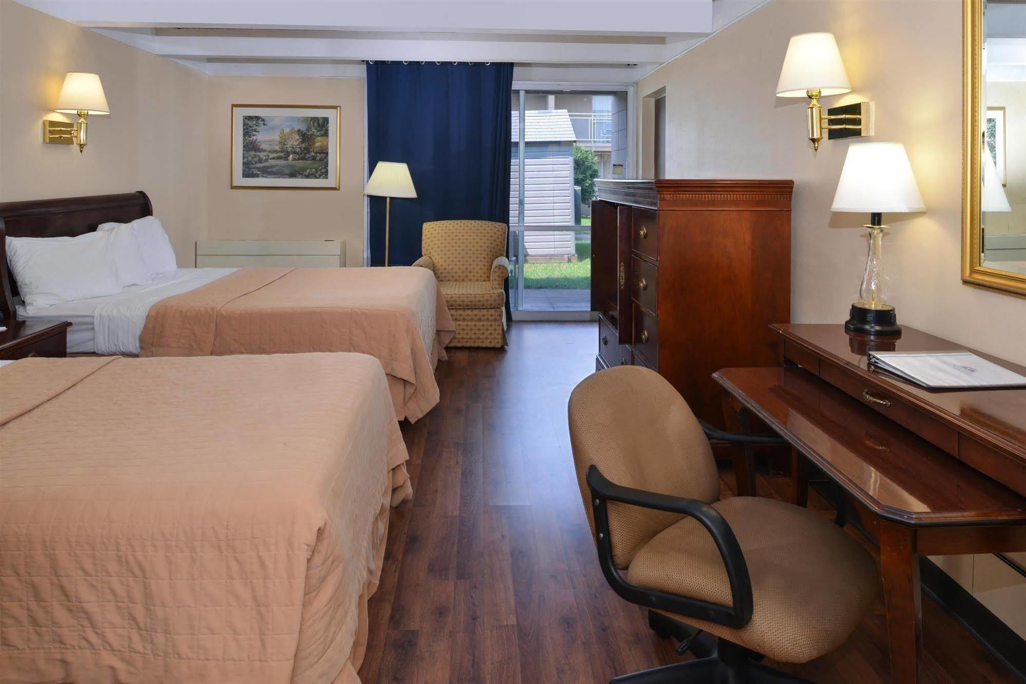Americas Best Value Inn - Campus View Eau Claire Luaran gambar